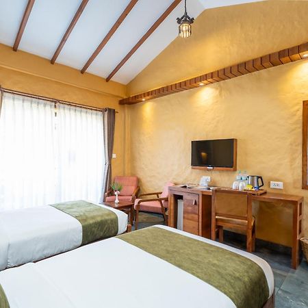 Bar Peepal Resort โพคารา ภายนอก รูปภาพ Deluxe Room