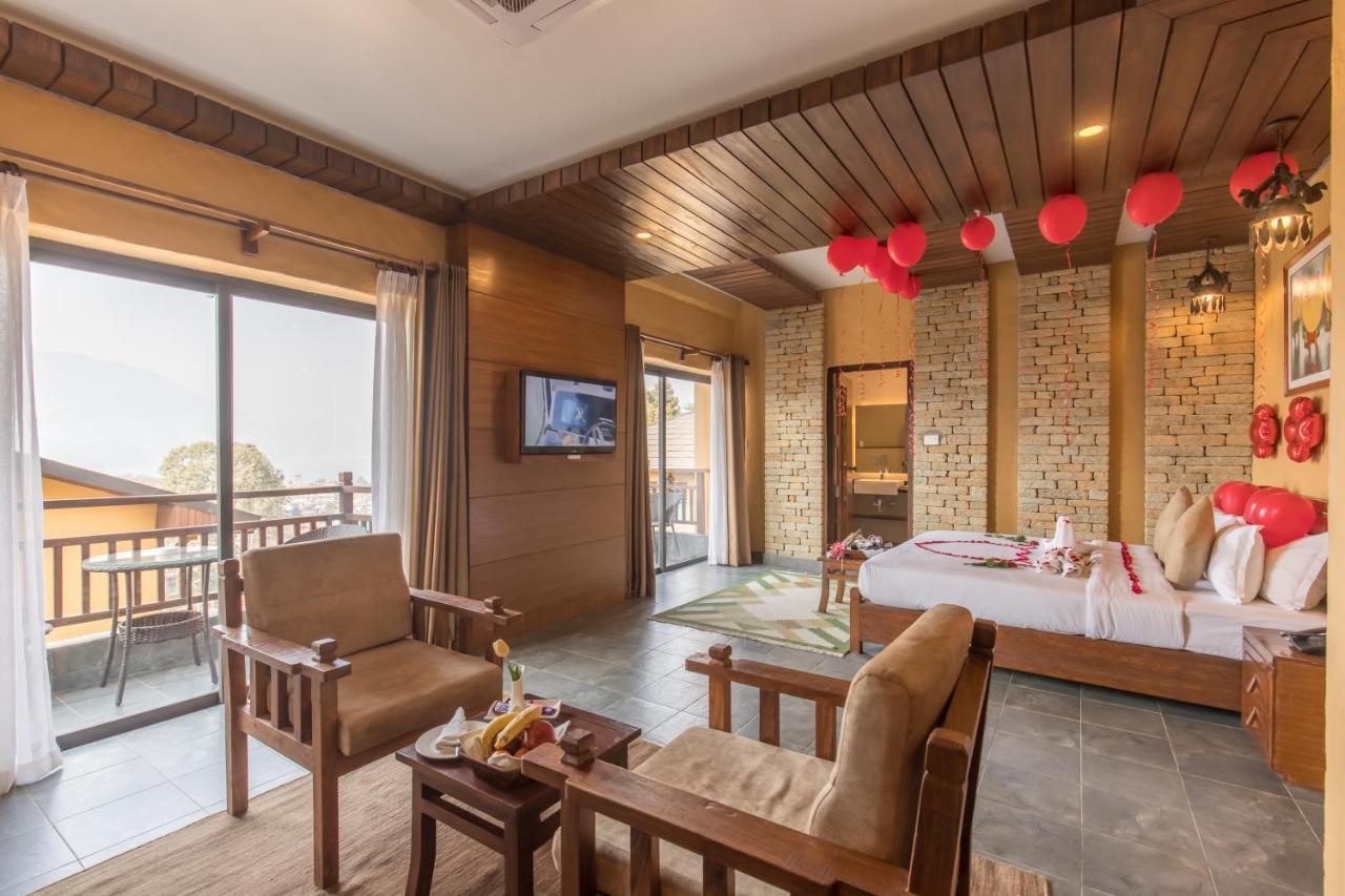 Bar Peepal Resort โพคารา ภายนอก รูปภาพ Deluxe Suite